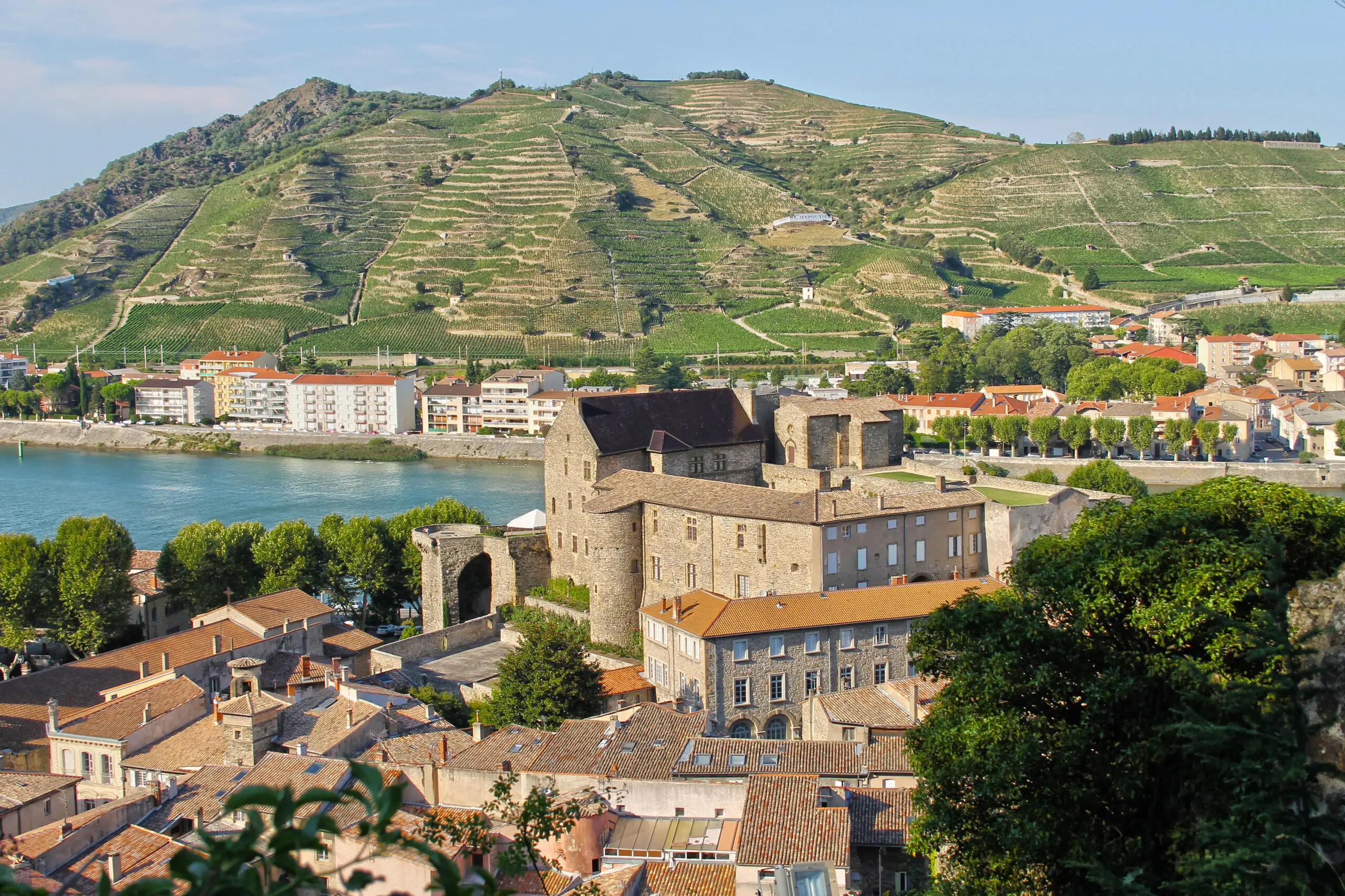 Tournon-sur-Rhône, its castle and the Rhône river